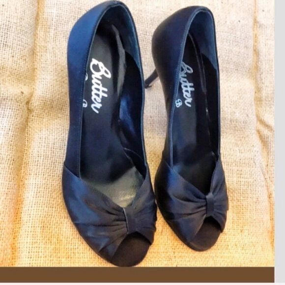 BUTTER FOR DIANE B SATIN SHOES.  NEW - Picture 4 of 7